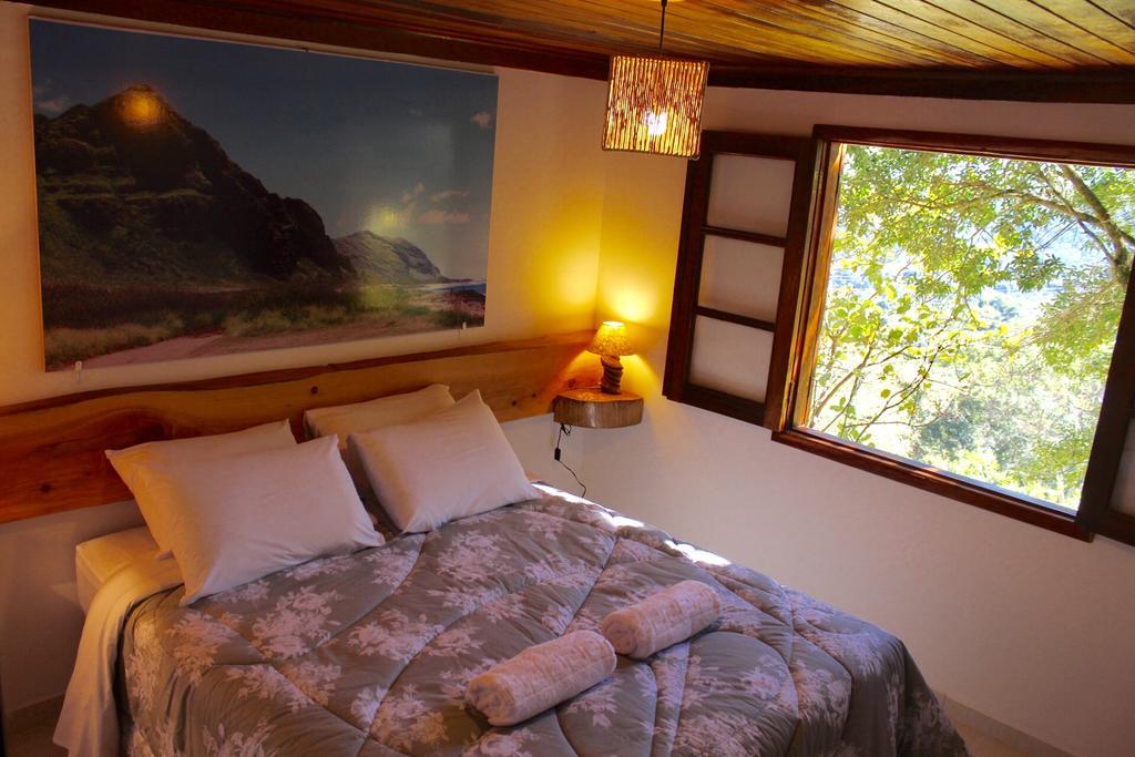 Abrigo Da Reserva Hotel ซานโต อังตัวนิโอ โด ปิงญัล ห้อง รูปภาพ